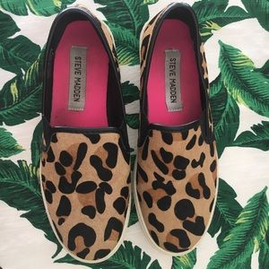 Steve Madden Slip Ons leopard Size 6